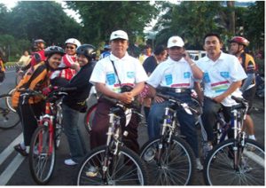 Foto Launching Gerakan Sejuta Sepeda Untuk Sekolah di Surabaya ( foto kenangan semasa Klub Guru)
