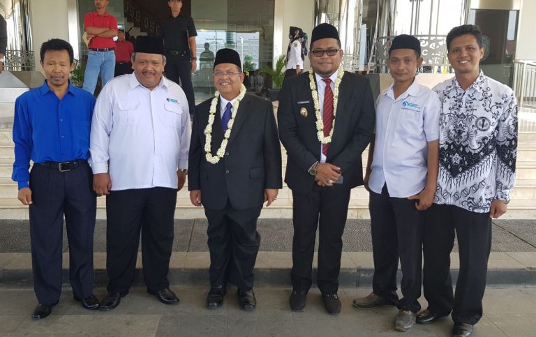 Selesai Upacara Hardiknas, Bupati Melepas Peserta Olympiade Guru Nasional dari IGI Kutai Timur
